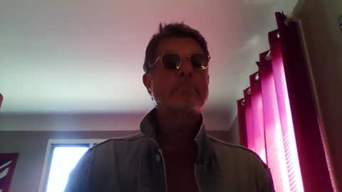 Snapshot of jerflor chatting on 04/09/26, 10:53 jerflor online show from 04/09/26, 10:53