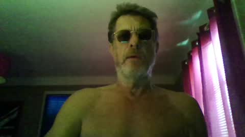 Snapshot of jerflor chatting on 06/28/26, 02:34 jerflor online show from 06/28/26, 02:34