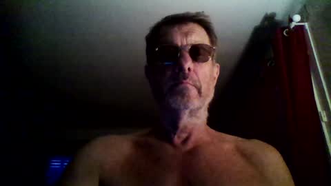 Snapshot of jerflor chatting on 07/18/26, 04:00 jerflor online show from 07/18/26, 04:00