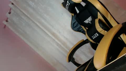 Snapshot of jerkaholic_aneca chatting on 02/02/25, 05:53 jerkaholic_aneca online show from 02/02/25, 05:53