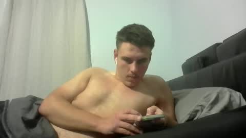 Snapshot of jerkjon1692 chatting on 12/15/25, 07:12 jerkjon1692 online show from 12/15/25, 07:12