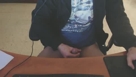 Snapshot of jermyon chatting on 01/09/25, 05:11 jermyon online show from 01/09/25, 05:11