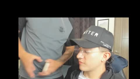 jeroo__ online show from 12/17/25, 05:02