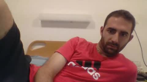 Snapshot of jeropa5476 chatting on 12/21/25, 05:31 jeropa5476 online show from 12/21/25, 05:31