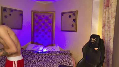 Snapshot of jerry_lucky chatting on 10/02/25, 07:43 Jerry online show from 10/02/25, 07:43