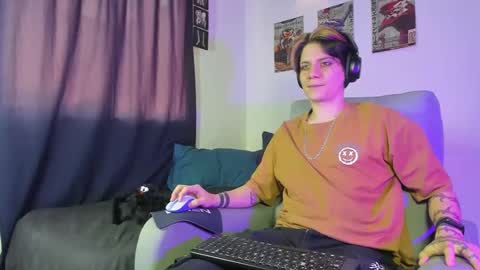 Snapshot of jerrycole_ chatting on 11/03/25, 03:46 Angelo online show from 11/03/25, 03:46