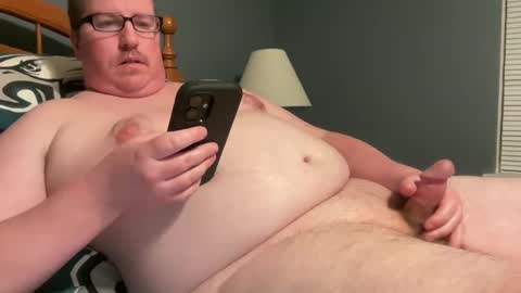 Snapshot of jerseyboy69962 chatting on 11/25/25, 01:27 jerseyboy69962 online show from 11/25/25, 01:27