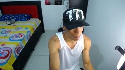 Snapshot of jersiherberth chatting on 05/19/26, 04:46 jersiherberth online show from 05/19/26, 04:46