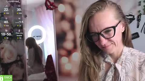 Snapshot of jesica_moon_peachyy chatting on 05/11/26, 03:23 jesica_moon_peachyy online show from 05/11/26, 03:23