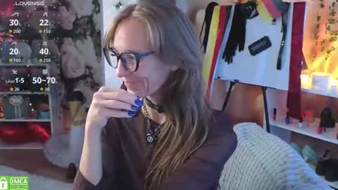 Snapshot of jesica_moon_peachyy chatting on 07/03/26, 04:08 jesica_moon_peachyy online show from 07/03/26, 04:08