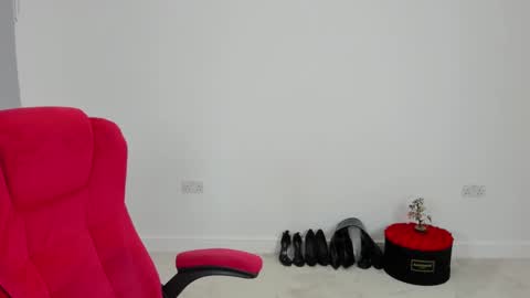 Snapshot of jesicacoper chatting on 01/11/25, 11:13 MistressJesicaCoper online show from 01/11/25, 11:13