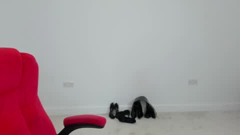 Snapshot of jesicacoper chatting on 01/18/25, 02:14 MistressJesicaCoper online show from 01/18/25, 02:14