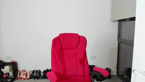 Snapshot of jesicacoper chatting on 12/14/25, 05:02 MistressJesicaCoper online show from 12/14/25, 05:02