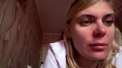 JeslyNomert online show from 10/27/25, 01:59