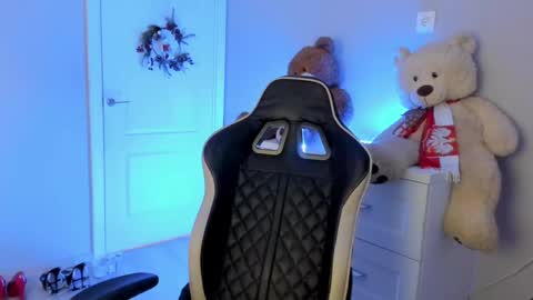 jess1ca_rabb1t online show from 12/06/24, 03:33