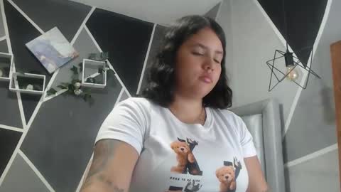 jess_beaut online show from 02/14/25, 09:21