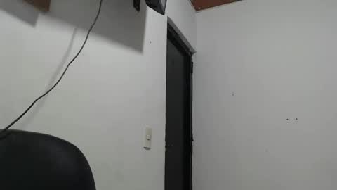 jess_beaut online show from 09/17/25, 02:46