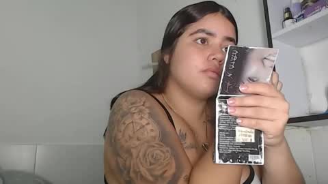 Snapshot of jess_beauty chatting on 03/23/26, 09:35 jess beauty online show from 03/23/26, 09:35