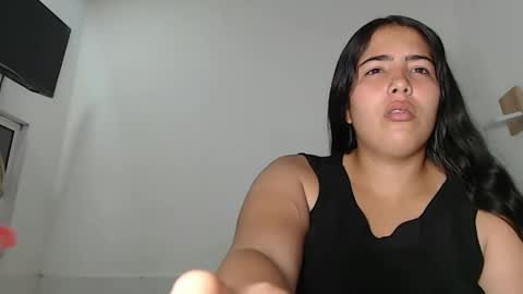 Snapshot of jess_beauty chatting on 03/24/26, 01:27 jess beauty online show from 03/24/26, 01:27