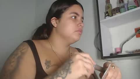 Snapshot of jess_beauty chatting on 04/06/26, 12:28 jess beauty online show from 04/06/26, 12:28