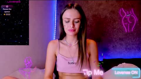 Jess online show from 11/19/25, 10:32