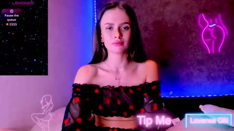 Snapshot of jess_kahawaty chatting on 01/07/26, 11:23 Jess online show from 01/07/26, 11:23