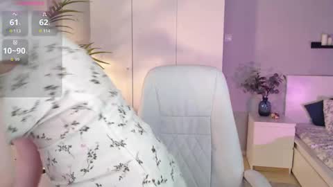 Snapshot of jess_marais chatting on 10/16/25, 07:42 Jess online show from 10/16/25, 07:42