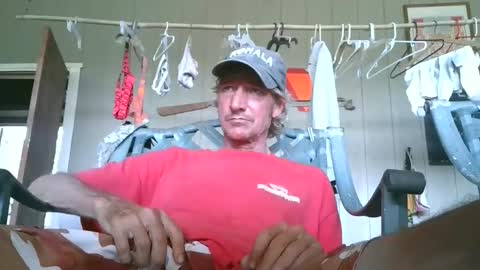 Snapshot of jess_n_ryan chatting on 10/14/25, 10:32 Ry Guy online show from 10/14/25, 10:32