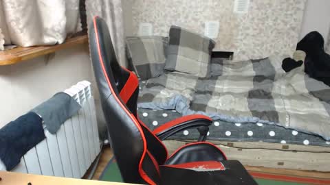 Jess online show from 02/25/25, 04:21