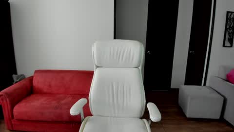 Snapshot of jess_rosse chatting on 06/17/26, 03:46 jess_rosse online show from 06/17/26, 03:46