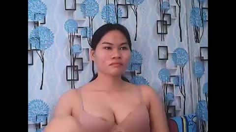 Snapshot of jessa_21 chatting on 04/25/26, 01:41 jessa_21 online show from 04/25/26, 01:41