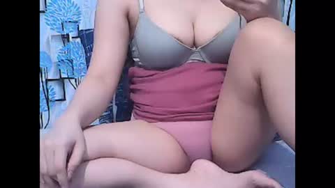 Snapshot of jessa_21 chatting on 05/13/26, 03:20 jessa_21 online show from 05/13/26, 03:20
