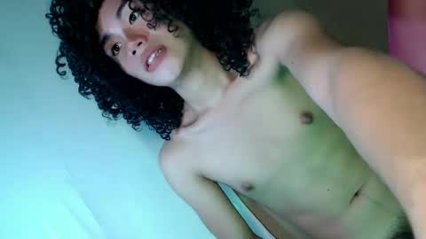 Snapshot of jessalicious1 chatting on 03/08/25, 04:12 jessalicious1 online show from 03/08/25, 04:12