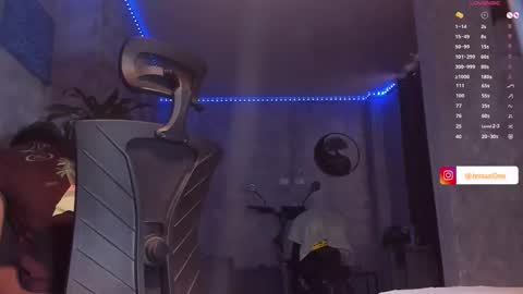 Snapshot of jessdrop chatting on 10/07/25, 09:23 Jesus IG JessusOne online show from 10/07/25, 09:23