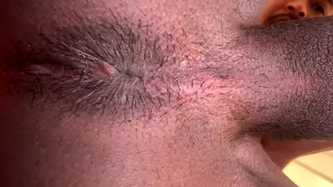 Snapshot of jesselopezcali chatting on 12/15/24, 06:59 Hungjessy online show from 12/15/24, 06:59