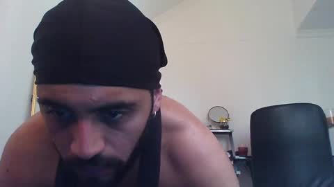 Snapshot of jessepickman chatting on 12/03/24, 06:06 Angel  Demon online show from 12/03/24, 06:06