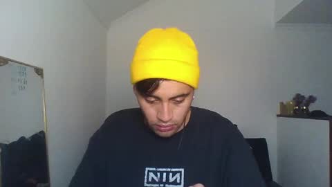 Snapshot of jessepickman chatting on 12/21/24, 05:25 Angel  Demon online show from 12/21/24, 05:25