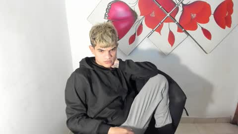 jesshot_bigcock online show from 01/13/26, 05:13