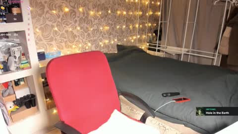 Snapshot of jessica_jane_ chatting on 02/04/25, 12:19 Mila online show from 02/04/25, 12:19