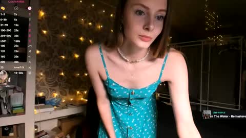Snapshot of jessica_jane_ chatting on 02/28/25, 12:10 Mila online show from 02/28/25, 12:10