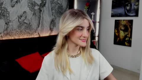 Snapshot of jessica_lisbon chatting on 04/10/26, 12:10 Jessica online show from 04/10/26, 12:10