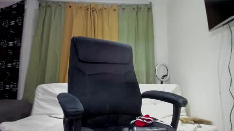 Snapshot of jessica_rabbit777_ chatting on 02/04/25, 12:19 jessica_rabbit777_ online show from 02/04/25, 12:19