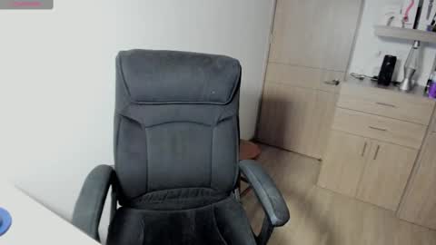 Snapshot of jessica_rabbit777_ chatting on 11/16/25, 11:54 jessica_rabbit777_ online show from 11/16/25, 11:54