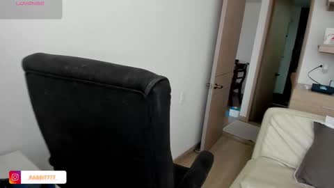 Snapshot of jessica_rabbit777_ chatting on 11/26/25, 08:21 jessica_rabbit777_ online show from 11/26/25, 08:21