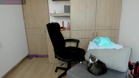 Snapshot of jessica_rabbit777_ chatting on 04/13/26, 09:09 jessica_rabbit777_ online show from 04/13/26, 09:09