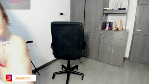 jessica_rabbit777_ online show from 07/10/26, 09:50