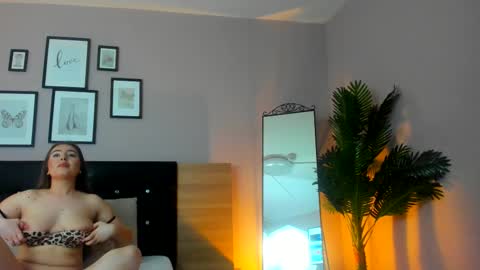 jessica_skyy online show from 03/05/26, 07:04