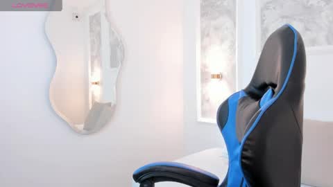 Snapshot of jessica_taylor_22 chatting on 04/20/26, 07:37 jessica_taylor_22 online show from 04/20/26, 07:37