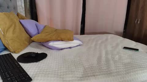 Snapshot of jessica_ts_vip chatting on 10/31/25, 03:40 jessica_ts_vip online show from 10/31/25, 03:40