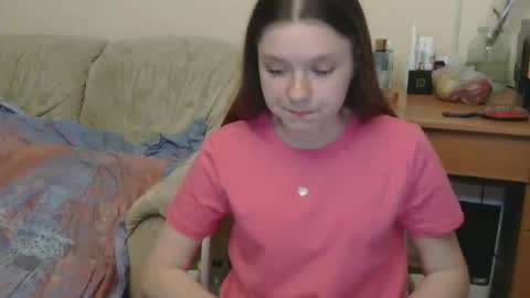 jessicaholland1 online show from 05/14/26, 07:20